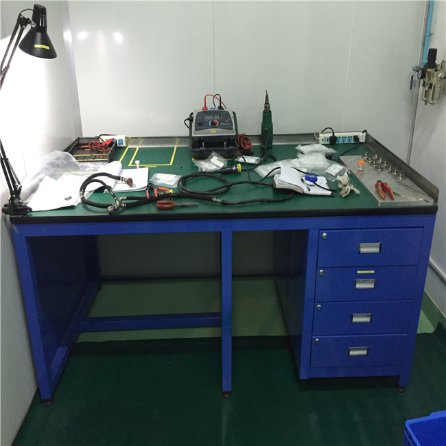 1587895928129831.jpg 維修工作臺.JPG